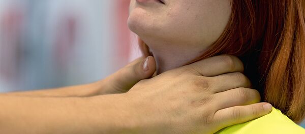 Удушение Удушение - Sputnik Ўзбекистон