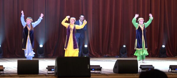 Участницы конкурса Ты супер! Танцы выступили перед узбекской публикой - Sputnik Узбекистан