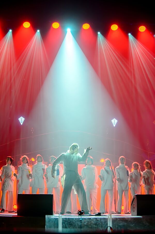 Спектакль Фантазии на тему Дунаевского Московского Детского музыкального театра юного актера - Sputnik Узбекистан