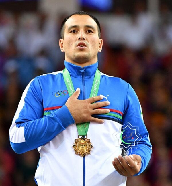 Бронзовый призер V Азиатских игр в закрытых помещениях Равшанхон Хусанов Бронзовый призер V Азиатских игр в закрытых помещениях Равшанхон Хусанов - Sputnik Узбекистан