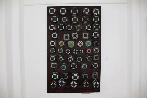 Выставка Узбегим дуппилари, тюбетейки из Бухары, Коканда, Чуста - Sputnik Узбекистан