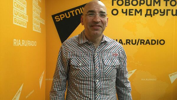 Политолог Леонид Крутаков  - Sputnik Узбекистан