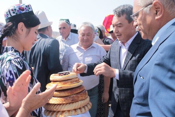 Пропускной пункт Касансай в Наманганской области возобновил работу - Sputnik Узбекистан