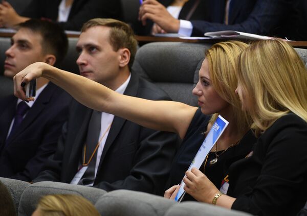 Участницы форума молодых лидеров Евразии в Москве - Sputnik Узбекистан