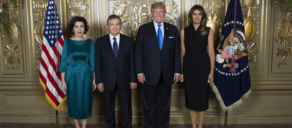 Президенты Узбекистана и США с супругами - Sputnik Узбекистан