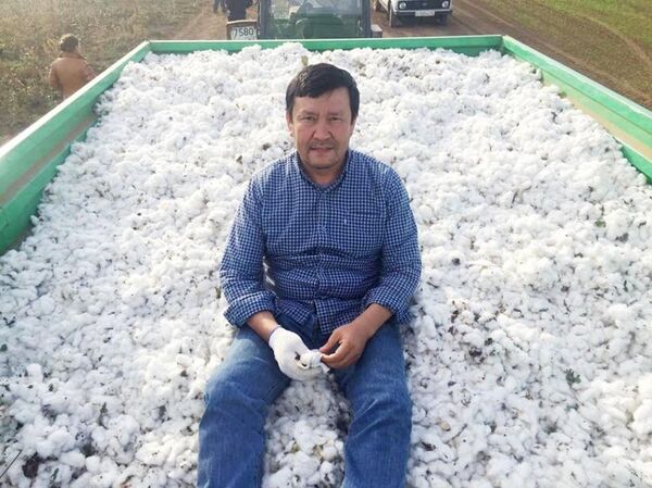 Ойбек Кимсанбаев Ойбек Кимсанбаев - Sputnik Ўзбекистон