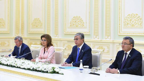 Делегация Казахстана во главе со спикером Сената Касым-Жомартом Токаевым - Sputnik Узбекистан
