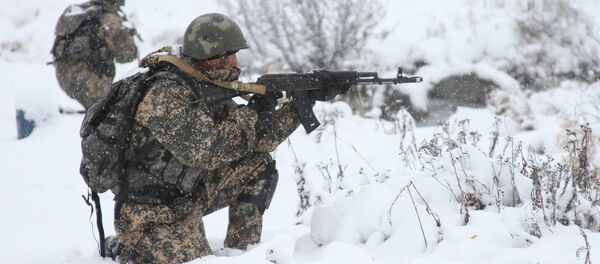 Тренировка узбекских спецназовцев в Саянах - Sputnik Узбекистан