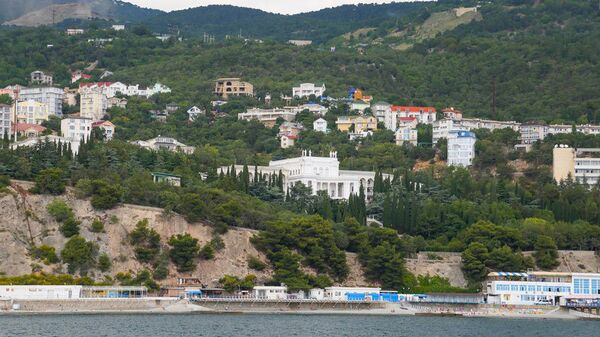 Санаторий Родина в поселке Гаспра Санаторий Родина в поселке Гаспра - Sputnik Узбекистан