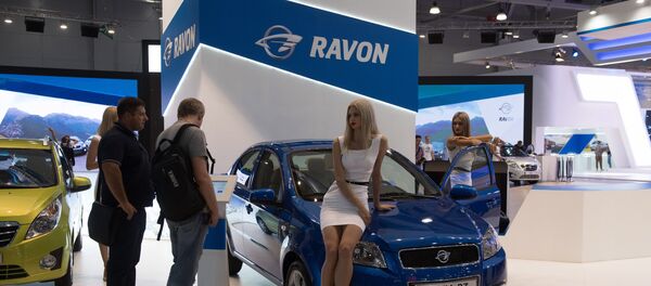 Автомобиль Ravon Nexia R3 Автомобиль Ravon Nexia R3 - Sputnik Ўзбекистон