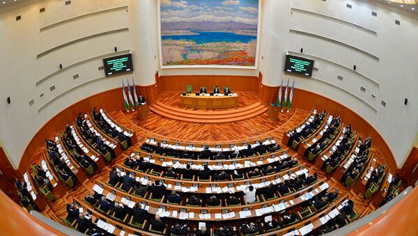 Пленарное заседание Сената Олий Мажлиса Республики Узбекистан - Sputnik Узбекистан