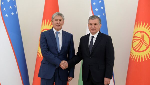 Атамбаев — Мирзиёеву: я всегда считал вас своим братом - Sputnik Узбекистан