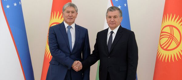 Атамбаев — Мирзиёеву: я всегда считал вас своим братом Атамбаев — Мирзиёеву: я всегда считал вас своим братом - Sputnik Ўзбекистон