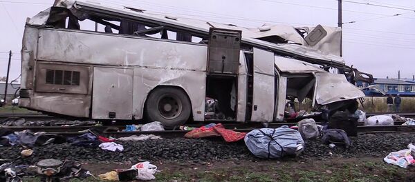 Автобус и поезд столкнулись на ж/д переезде во Владимирской области Автобус и поезд столкнулись на ж/д переезде во Владимирской области - Sputnik Ўзбекистон