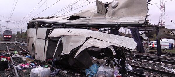 Автобус и поезд столкнулись на ж/д переезде во Владимирской области - Sputnik Узбекистан