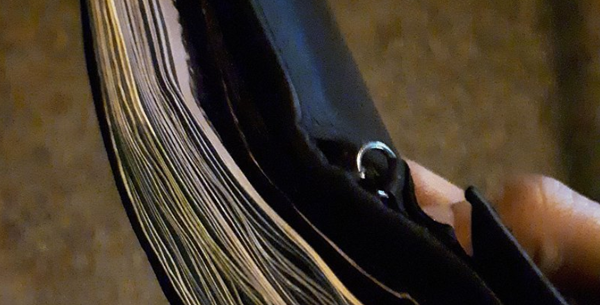 Кошелек с узбекскими сумами - Sputnik Узбекистан