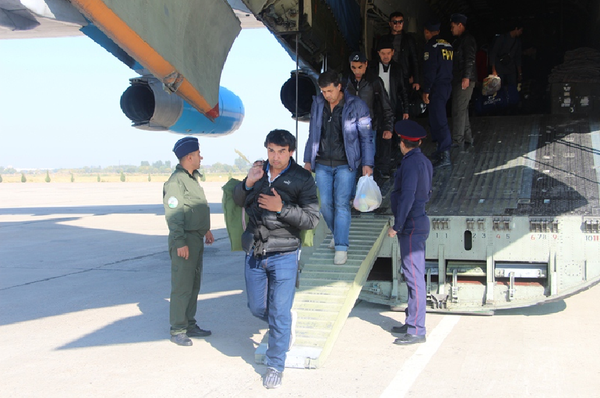 Пострадавшие в ДТП во Владимирской области прибыли в Узбекистан Пострадавшие в ДТП во Владимирской области прибыли в Узбекистан - Sputnik Узбекистан