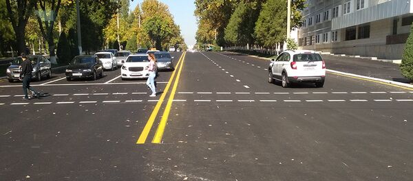 Участок дороги от монумента Мужества (квартал Ц-4) к площади Мустакиллик - Sputnik Узбекистан