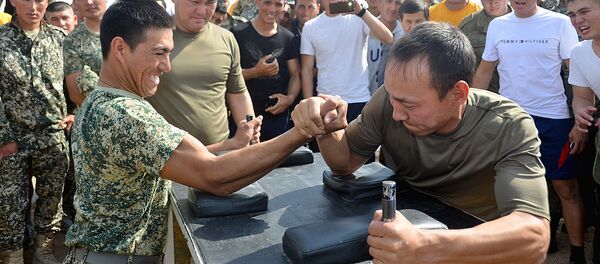 Совместные российско-узбекские учения на полигоне Фориш Совместные российско-узбекские учения на полигоне Фориш - Sputnik Ўзбекистон