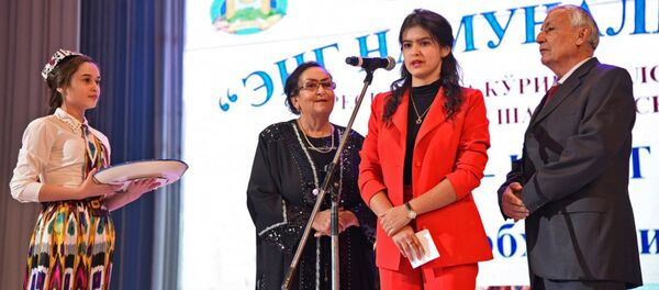 Во Дворце Туркистон прошел Ташкентский городской этап смотра-конкурса Самая образцовая семья - Sputnik Узбекистан