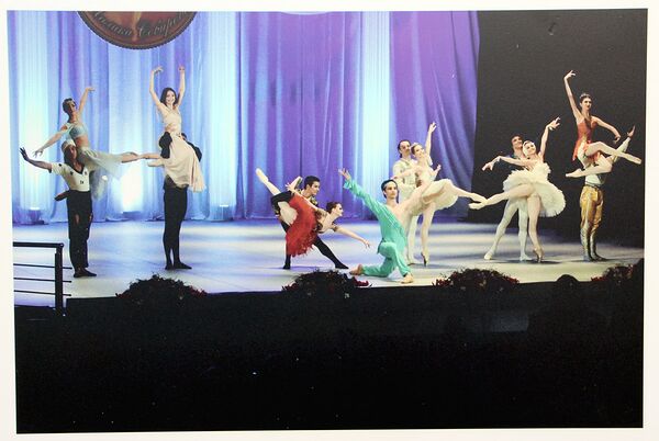 В Национальной галерее Узбекистана открылась выставка Современный Таджикистан - Sputnik Узбекистан