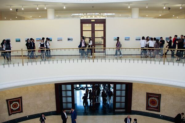 В Национальной галерее Узбекистана открылась выставка Современный Таджикистан - Sputnik Узбекистан