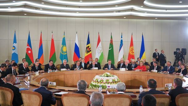 Prezident RF V. Putin prinimayet uchastie v zasedanii Soveta glav gosudarstv SNG - Sputnik O‘zbekiston