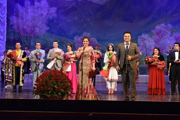 Концерт на открытие дней культуры Таджикистана в Узбекистане - Sputnik Узбекистан