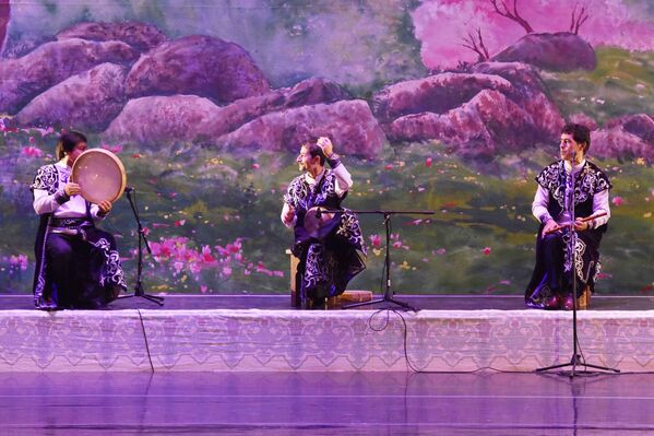 Концерт на открытие дней культуры Таджикистана в Узбекистане - Sputnik Узбекистан