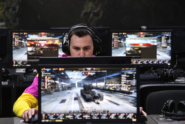 В преддверии открытия XIX Всемирного фестиваля молодежи и студентов - Sputnik Узбекистан