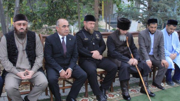 Глава Чечни Рамзан Кадыров пообщался с мусульманами в Ташкенте - Sputnik Узбекистан