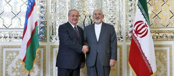 Министры иностранных дел Узбекистана и Ирана Абдулазиз Камилов и Джавад Зариф - Sputnik Узбекистан