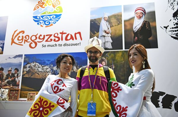 XIX Всемирный фестиваль молодежи и студентов. День второй - Sputnik Узбекистан