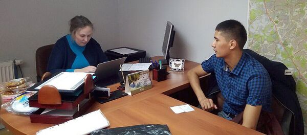 Работа центра по оказанию правовой помощи мигрантам - Sputnik Узбекистан