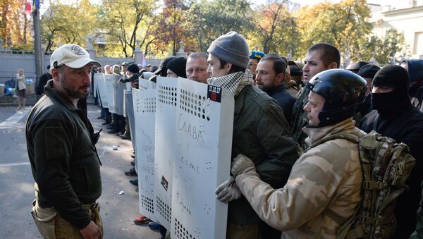 Ситуация у здания Верховной рады Украины в Киеве - Sputnik Узбекистан