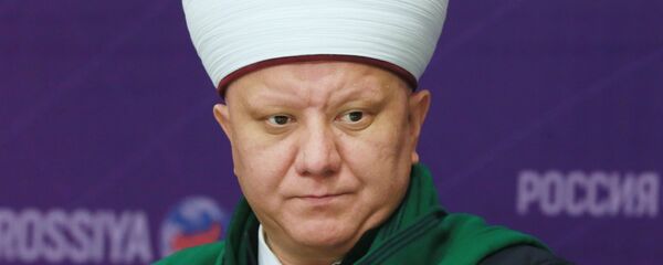 Председатель Духовного управления мусульман Москвы и Центрального региона, заместитель председателя Координационного совета по противодействию терроризму при Общественной палате РФ Альбир Крганов - Sputnik Узбекистан