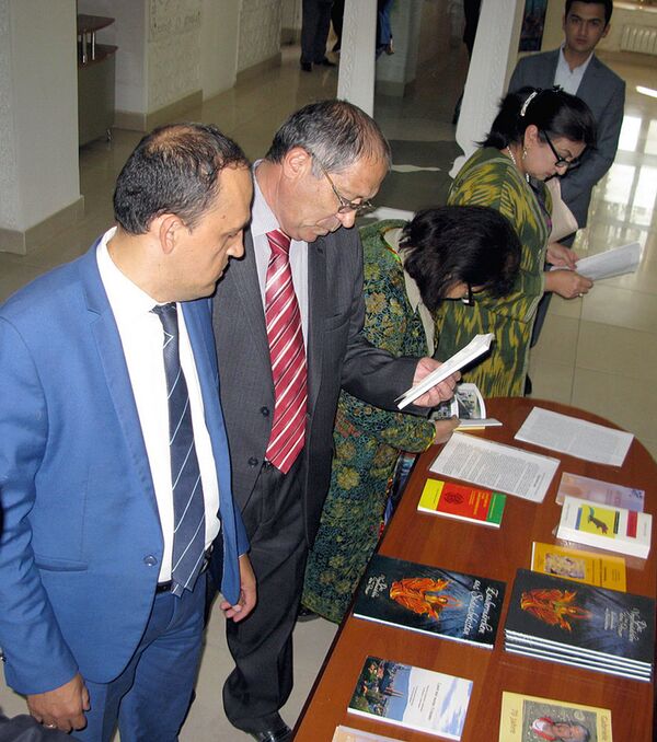 Презентация новой книги “Typenkatalog Usbekischer Zaubermärchen” - Sputnik Узбекистан