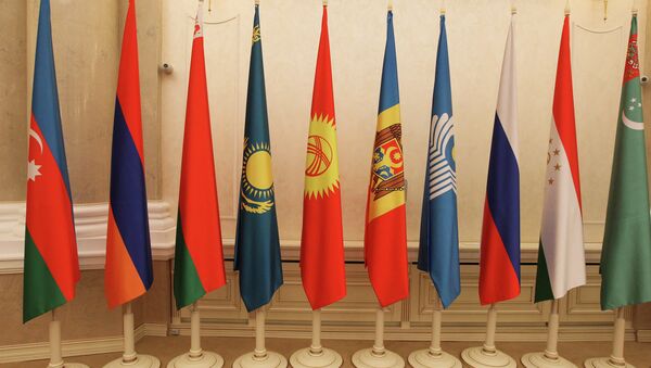 Flagi stran-uchastnits SNG - Sputnik Oʻzbekiston