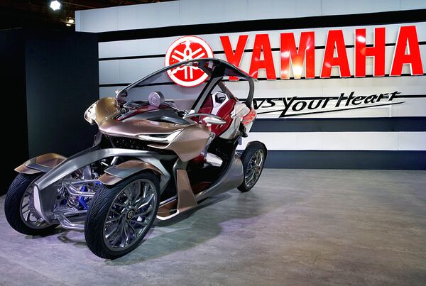 Yamaha  уч ғилдиракли мотоцикли, Токио мотор шоу 2017 - Sputnik Ўзбекистон