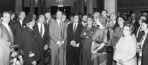 Испания Қироли Хуан Карлос I ва қиролича София Тошкент метросига ташрифи. Испания Қироли Хуан Карлос I ва қиролича София Тошкент метросига ташрифи. - Sputnik Ўзбекистон