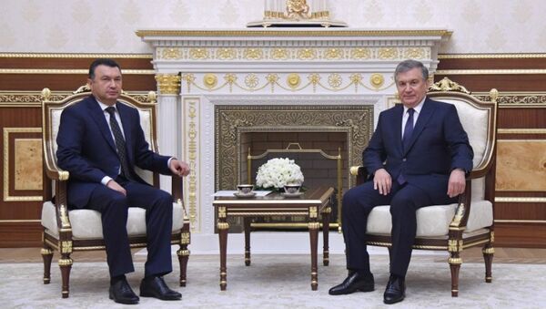 Vstrecha prezidenta Uzbekistana Shavkata Mirxiyoyeva s premyer-ministrom Tadjikistana Koxirom Rasulzoda - Sputnik O‘zbekiston