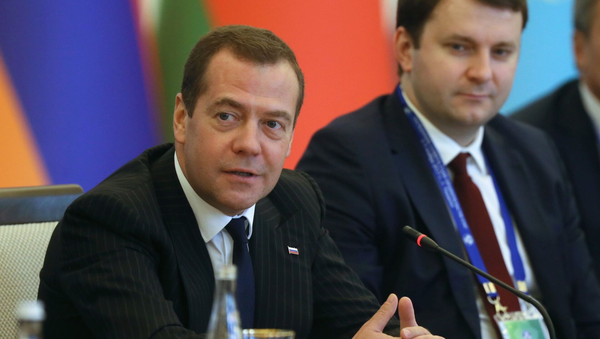 Премьер министр москвы. Медведев фото 2022. Премьер министры СНГ.