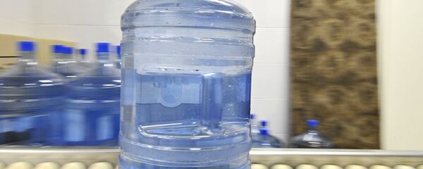 Производство питьевой бутилированной воды Производство питьевой бутилированной воды - Sputnik Узбекистан