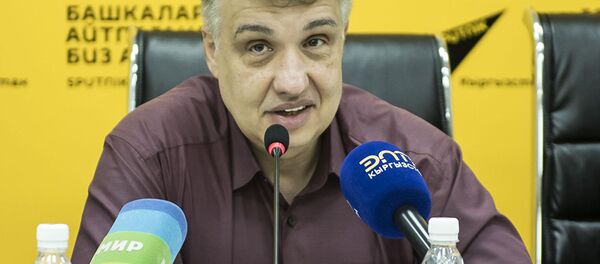 Сопредседатель клуба региональных экспертов Пикир политолог Игорь Шестаков - Sputnik Узбекистан