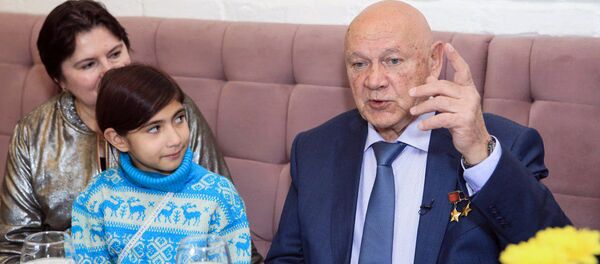 Владимир Джанибеков - Sputnik Узбекистан