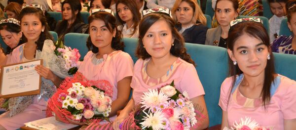 Pobediteli konkursa molodix predprinimateley sredi devushek - Sputnik O‘zbekiston