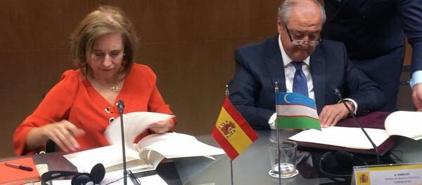 Узбекистан и Испания заключили меморандум о сотрудничестве в области экономики и промышленности, а также соглашение о сотрудничестве между торгово-промышленными палатами государств Узбекистан и Испания заключили меморандум о сотрудничестве в области экономики и промышленности, а также соглашение о сотрудничестве между торгово-промышленными палатами государств - Sputnik Узбекистан