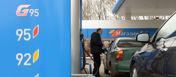 Rost sen na benzin Rost sen na benzin - Sputnik O‘zbekiston