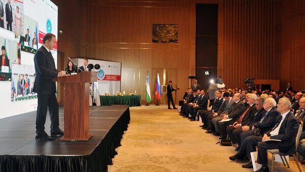 В Ташкенте обсудили подготовку кадров в российских компаниях для Узбекистана - Sputnik Узбекистан