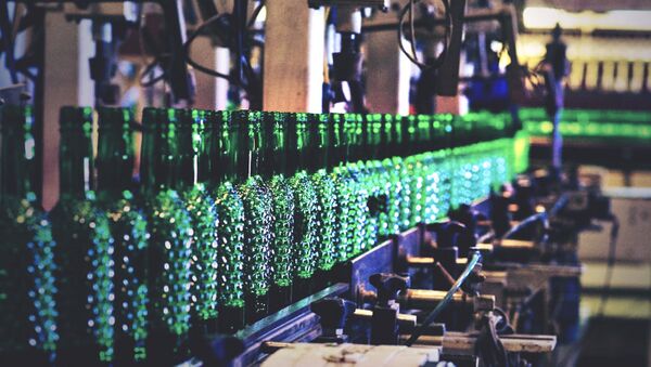 Ведущий стеклотарный завод Узбекистана в системе винодельческого холдинга – АО Асл ойна - Sputnik Узбекистан